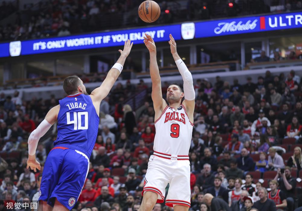 港队的较量 港队的较量