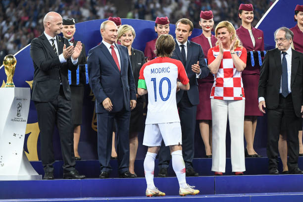 免会感到紧 免会感到紧